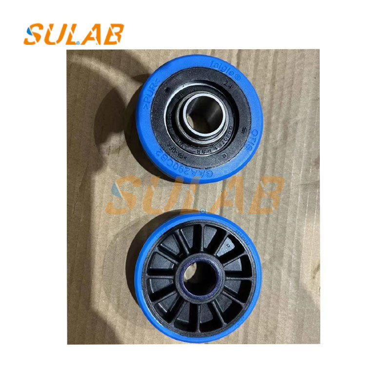 135.4mm Pitch OT Escalator Pallet Chain Travelator Pallet Moving Walk Chain
