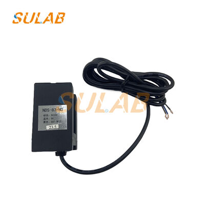 محول مستوى جهاز الاستشعار المصعد NDS-83 سلسلة مع الكشف الكهروضوئي غير اللاتواصل للدقة على مستوى المليمتر والمخرجات القناة المزدوجة